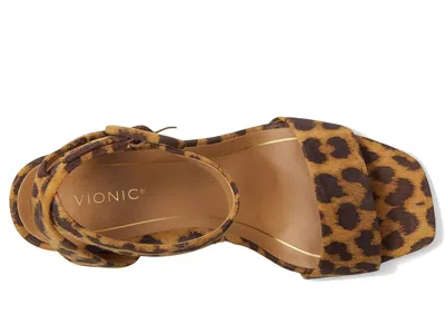 Vionic Zinfandel In Brown