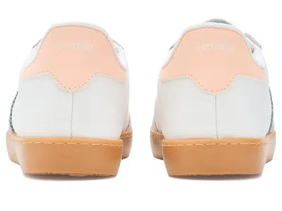 Victoria Berlin In White