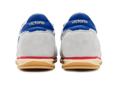 Victoria Saturno In Silver