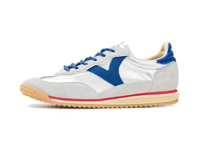 Victoria Saturno In Silver