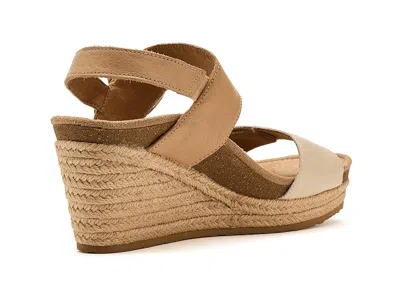 Aetrex Ashley Adjustable Wedge Sandals In White