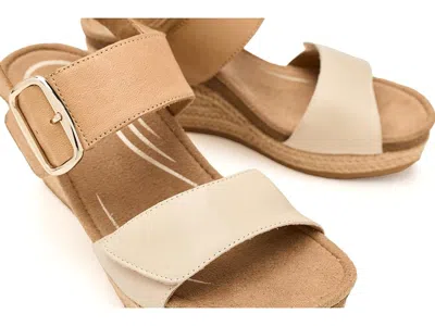 Aetrex Ashley Adjustable Wedge Sandals In White