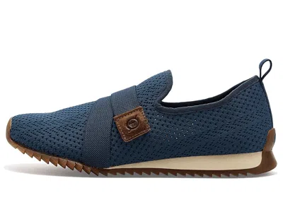 Born Newbury In Blue