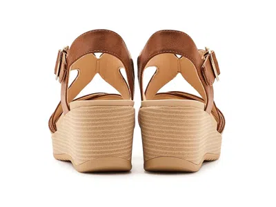 Dr. Scholl's Cali Beach In Brown