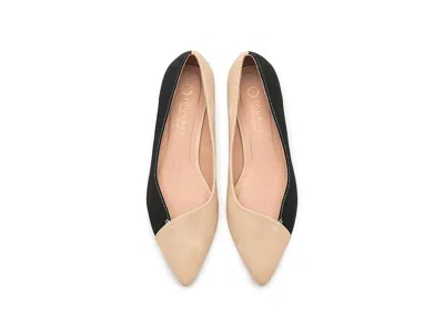 Journee Collection Carmin Pointed Toe Flat In Black