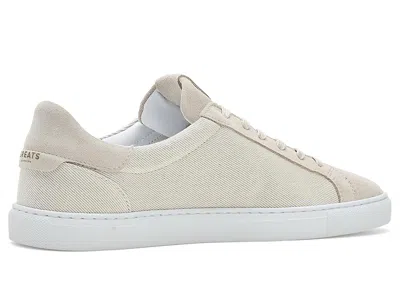 Greats Reign In Sand