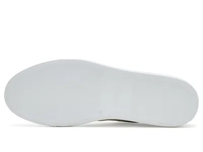 Greats Reign In Sand