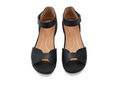 Jambu Missy In Black