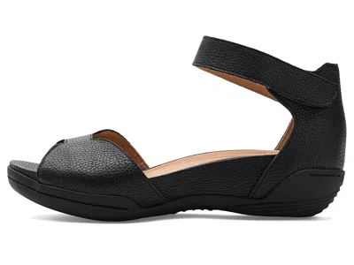 Jambu Missy In Black