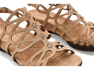 Jambu Miriam In Orange