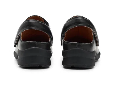 Jambu Tilda In Black