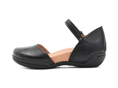 Jambu Margo In Black