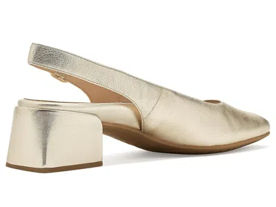 Vionic Reyes In Gold