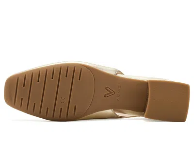 Vionic Reyes In Gold