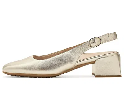 Vionic Reyes In Gold