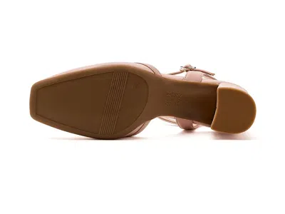 Naturalizer Wave High