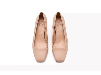 Naturalizer Huntley In Neutral