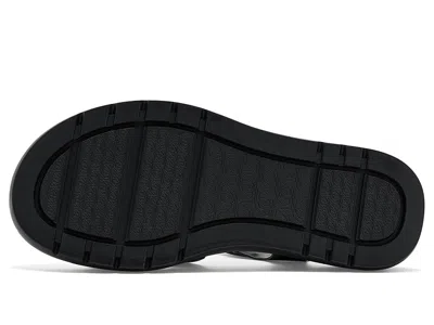 Naturalizer Avenue In Black