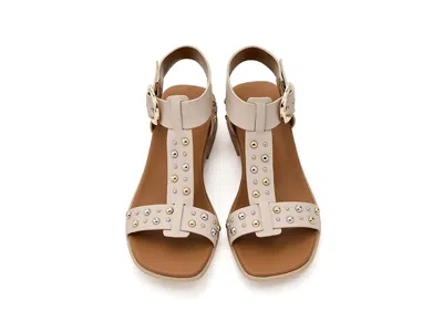 Naturalizer Brandy-stud In Neutral