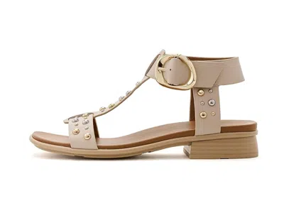 Naturalizer Brandy-stud In Neutral