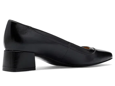 Naturalizer Huntley In Black