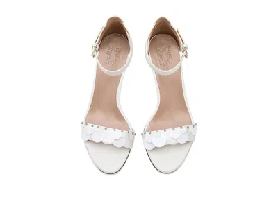 Naturalizer Vera In White