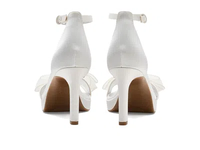 Naturalizer Always In White