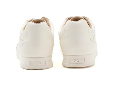Naturalizer Garnet Sneaker In White