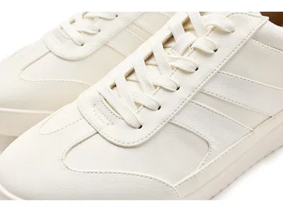 Naturalizer Garnet Sneaker In White
