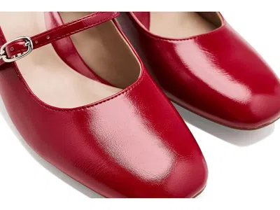 Naturalizer Dancing High