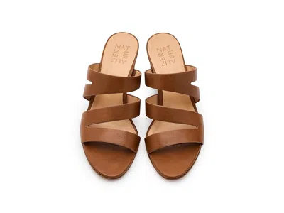 Naturalizer Beaming In Brown