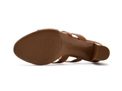 Naturalizer Beaming In Brown