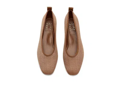 Naturalizer Carla In Brown
