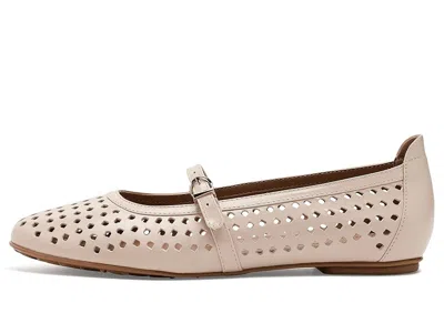 Naturalizer Aria-perf In Neutral