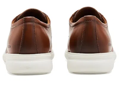 Kenneth Cole Nathan Derby In Neutral