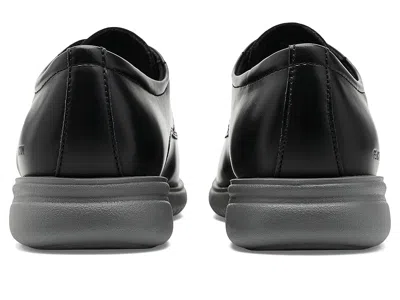 Kenneth Cole Nathan Derby In Black