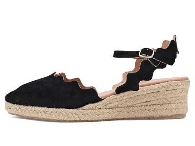 Eric Michael Abilene In Black