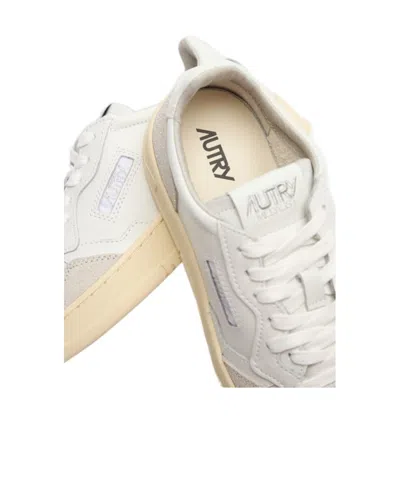 Autry Medalist Low Sneakers In Multi