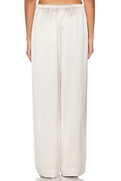 Srg Mireille Pant In White