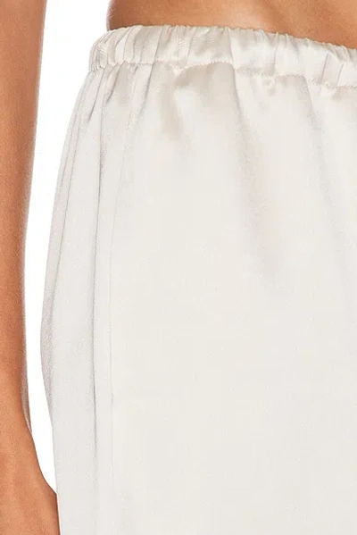 Srg Mireille Pant In White