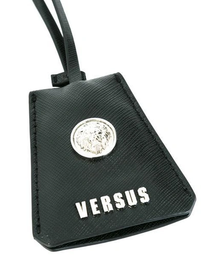 Versus Logo Tag Keyring In Black