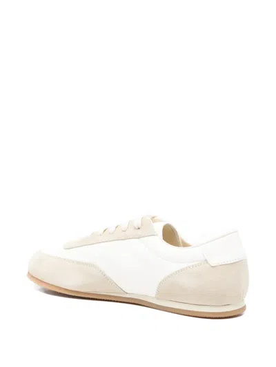 Common Projects Minimal Runner Sneaker In White