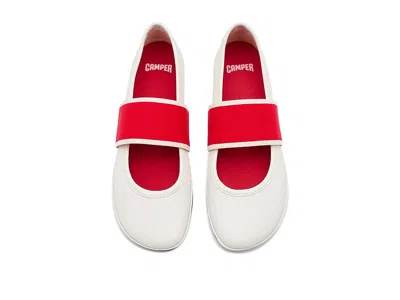 Camper Right Nina In White