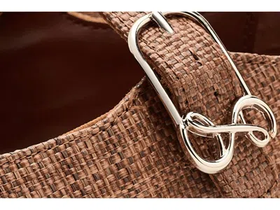 Sam & Libby Fredi In Brown
