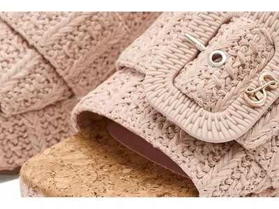 Sam & Libby Crysta In Neutral