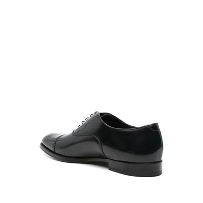 Doucal's Blue Oxford Shoes In Brushed Leather With Toe Cap In Black