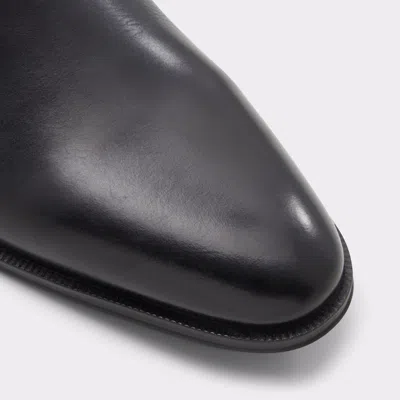 Aldo Heaton In Black