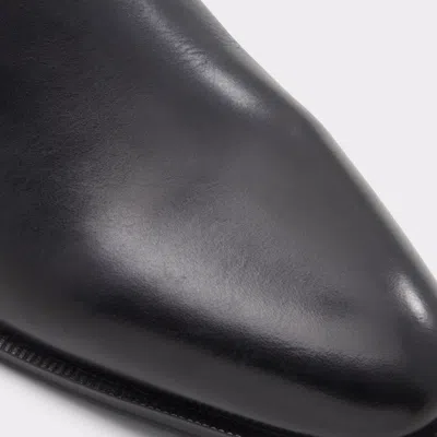 Aldo Heaton In Black