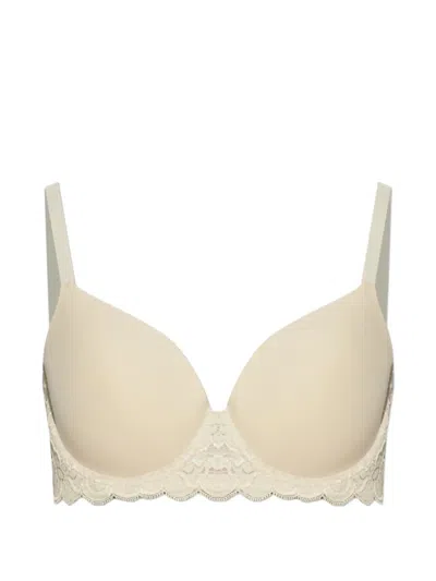 Hanro Luxury Moments Scalloped Lace T-shirt Bra In Beige