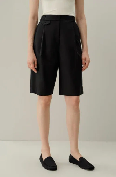 Lilysilk Wool Silk Bermuda In Black